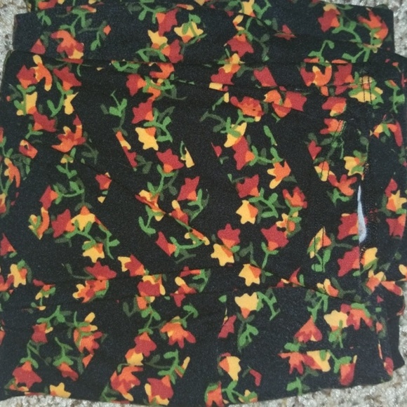 Lularoe Os leggings - Picture 5 of 8